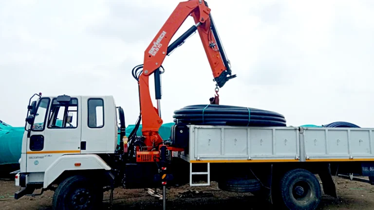 Loading / Unloading of Cables by mid-mounted SKB15 on Truck Model # XXX